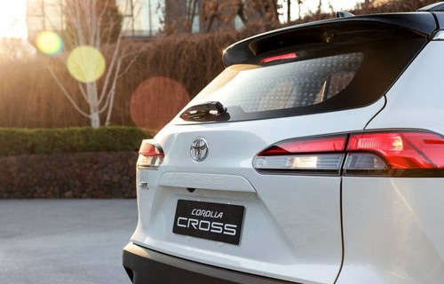 丰田卡罗拉锐放2022款图片(丰田卡罗拉的图片及价格)