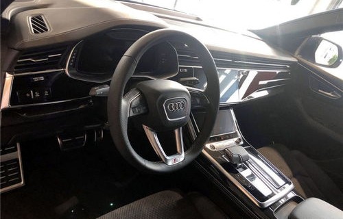 奥迪q8多少钱(奥迪q8多少钱2023款落地价)