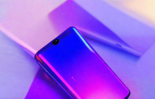 vivox23（vivox23幻彩版和x23有什么区别）