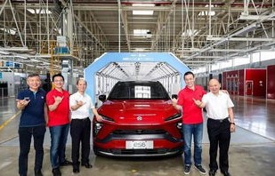 媒体聚焦下的蔚来，狂飙之路如何遭遇滑铁卢