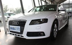 23款奥迪a4l(23款奥迪A4l保险盒在哪里?怎么打开)