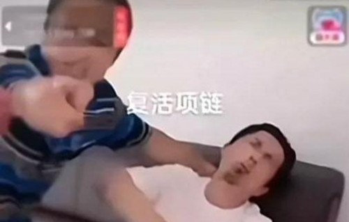 大冰直播意外，被狗拖走的惊魂时刻