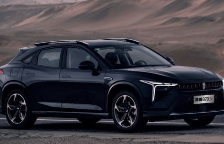 奔驰suv全部车型及价格(奔驰suv车型图及报价2021款)