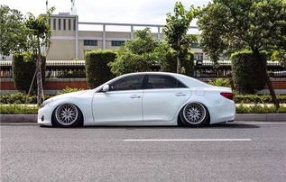 锐志最漂亮的改装图片(锐志简单改装案例)