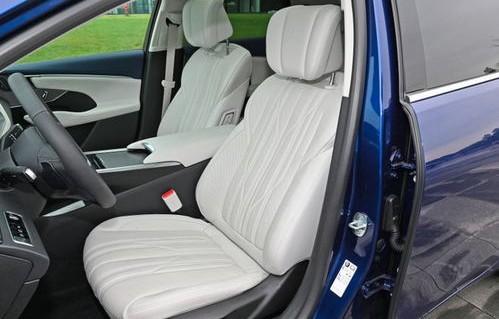 别克君越艾维亚(别克君越越尊版)