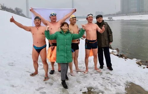 31岁男模冠军退圈,武汉卖米粉的别样人生