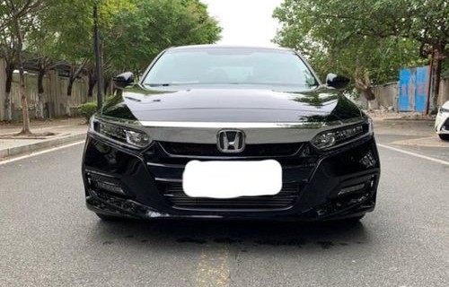 雅阁从一代到十代的图片(雅阁从一代到十代的图片和价格)