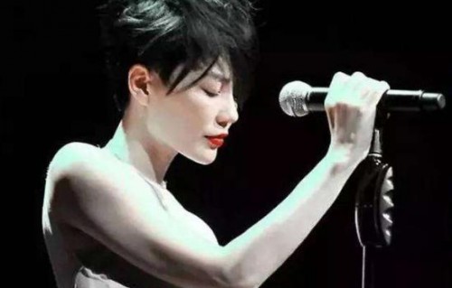 王计兵的舞台之缘——为何给王菲报幕的他是特别的存在