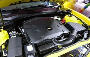 雪佛兰大黄蜂跑车价格及图片(雪佛兰大黄蜂跑车多少钱一台)