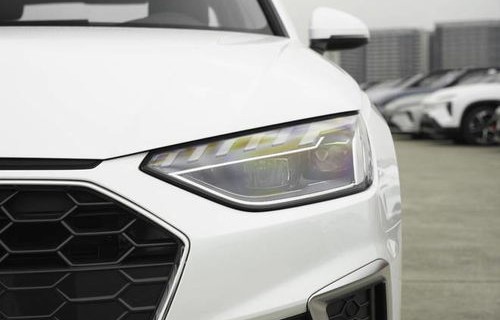 2023款奥迪a4l最新款(2023款奥迪a4l最新款双闪)