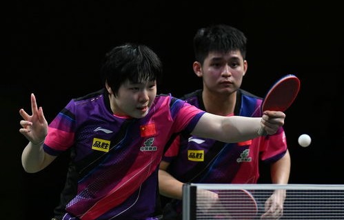 林诗栋蒯曼携手夺冠，中国组合在激烈角逐中战胜朝鲜队