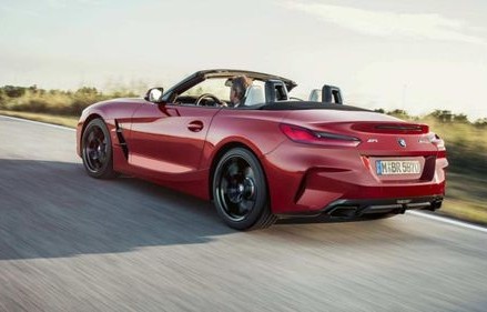 宝马z4硬顶敞篷跑车报价(宝马z4软顶敞篷跑车)