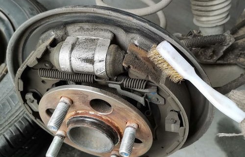 昂科威汽车之家(昂科威汽车之家论坛 换刹车片)