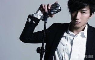 朱桢多年如一日，默默照顾乔任梁父母，彰显人间真情