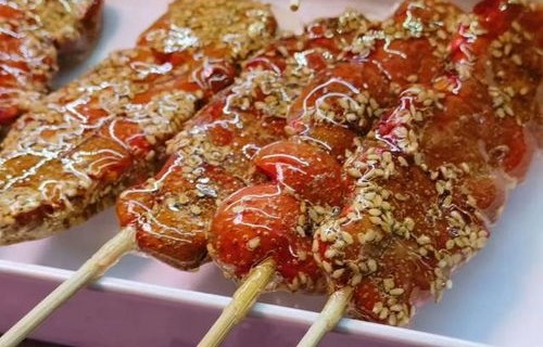 男子贪吃雪花山楂，胃里竟长出结石——警惕食物过度摄入的危害