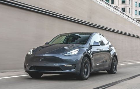 特斯拉modely图片(特斯拉modely图片壁纸)