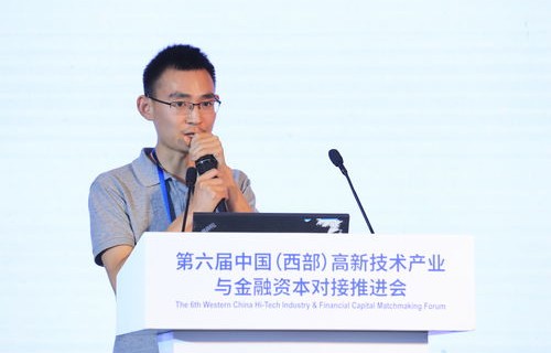 短剧报告妈咪，爹地是总裁——吴鑫的80集故事之旅