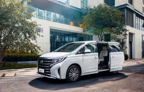 丰田mpv7座12万元车图片(丰田七座mpv12万左右)