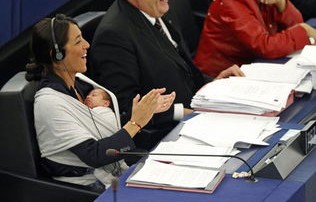 欧洲议员立场，不接受和平就制裁