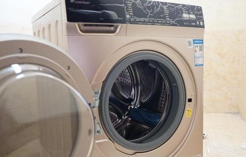 全自动洗衣机演示视频(全自动洗衣机演示视频小天鹅)