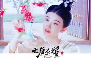 丑妻逆袭之华丽归来，短剧中的女性力量与蜕变