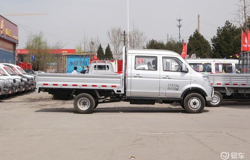 金杯t50单排后双轮价格(金杯t50双排后双轮高配国六汽油车)