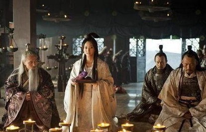 穿越时空的辉煌篇章——短剧回到古代当女皇