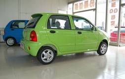 奇瑞qq汽车图片(奇瑞汽车图片高清)