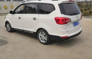 宝骏730(宝骏730倒车镜多少钱一个)