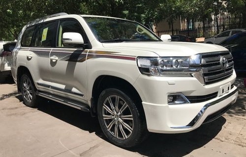 兰德酷路泽和霸道的区别(2024款兰德酷路泽)