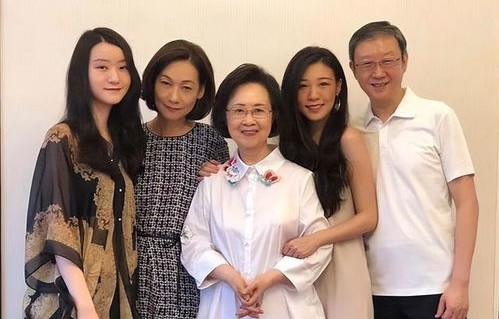 琼瑶房子成凶宅，邻居抱怨不吉利背后的故事