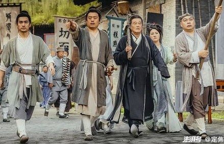 大奉打更人中的许银锣，人前显圣的传奇