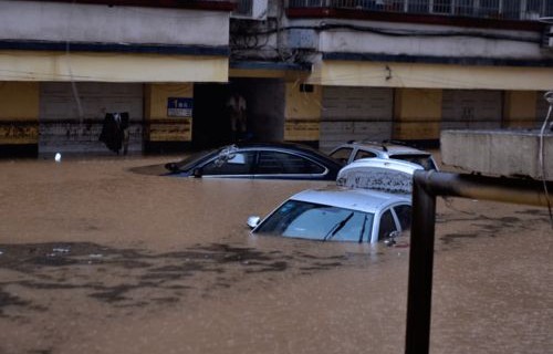 河南遭遇一夜速冻，多地气温骤降的背后