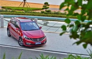 5万一7万新车自动挡(5万一7万新车自动挡多少钱)