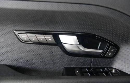 路虎极光敞篷优惠22万(路虎极光敞篷优惠22万是真的吗)