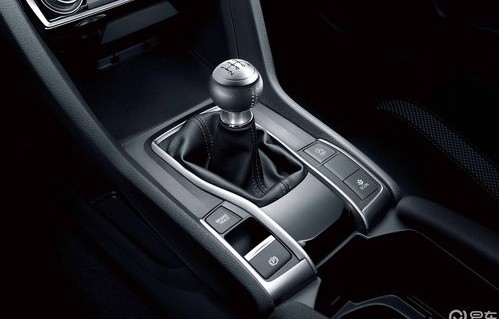 本田思域手动挡多少钱落地(本田思域手动挡多少钱落地一台)