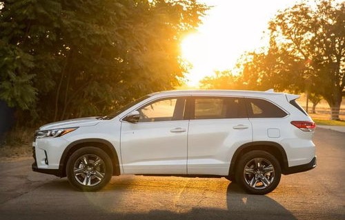 丰田suv图片大全大图(丰田suv图片大全大图车库)