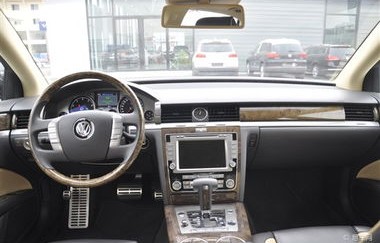 大众辉腾800万(大众辉腾最新价格)