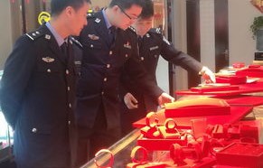 金店遭遇惊天大劫案，揭秘400多万黄金首饰被假抢走事件