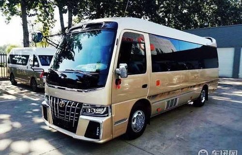 丰田考斯特旅居车6座(丰田考斯特7座旅居版)