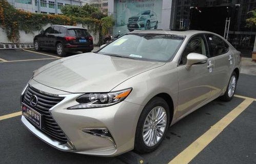 雷克萨斯es200报价(雷克萨斯es200报价最新款)