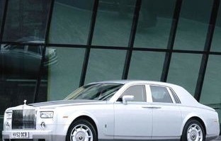 红旗最贵跑车25亿(世界上最贵的车第一名多少钱)