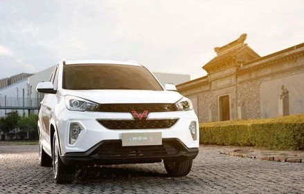 五菱新款suv凯捷七座(2024款五菱凯捷最新款)