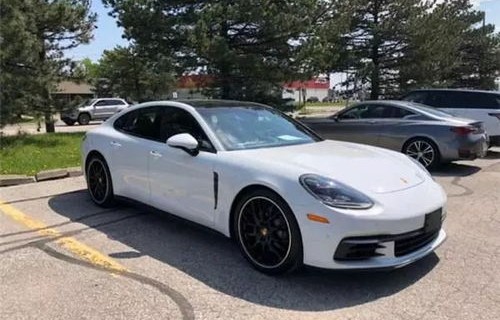 保时捷帕拉梅拉4s(保时捷帕拉梅拉4S16款可以卖多少)