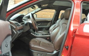 江铃陆风x7(江铃陆风x7报价及图片)