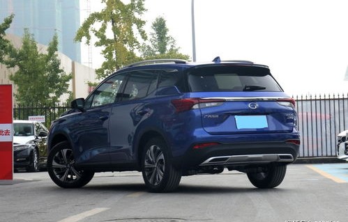 10万左右买什么车好(女士10万左右买什么车好)