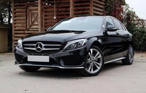 奔驰c200l落地多少钱(奔驰c200落地价格多少)