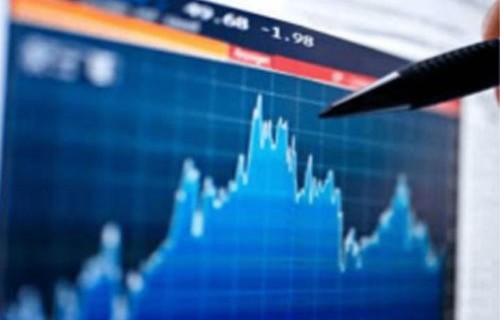 黄仁勋身价飙升至1090亿美元，超越英特尔市值背后的故事