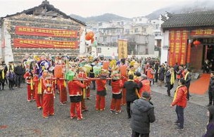 南北民俗闹新春，欢欢喜喜过大年