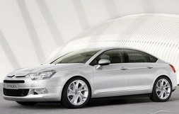 雪铁龙各种车型图片(雪铁龙各种车型图片二手)